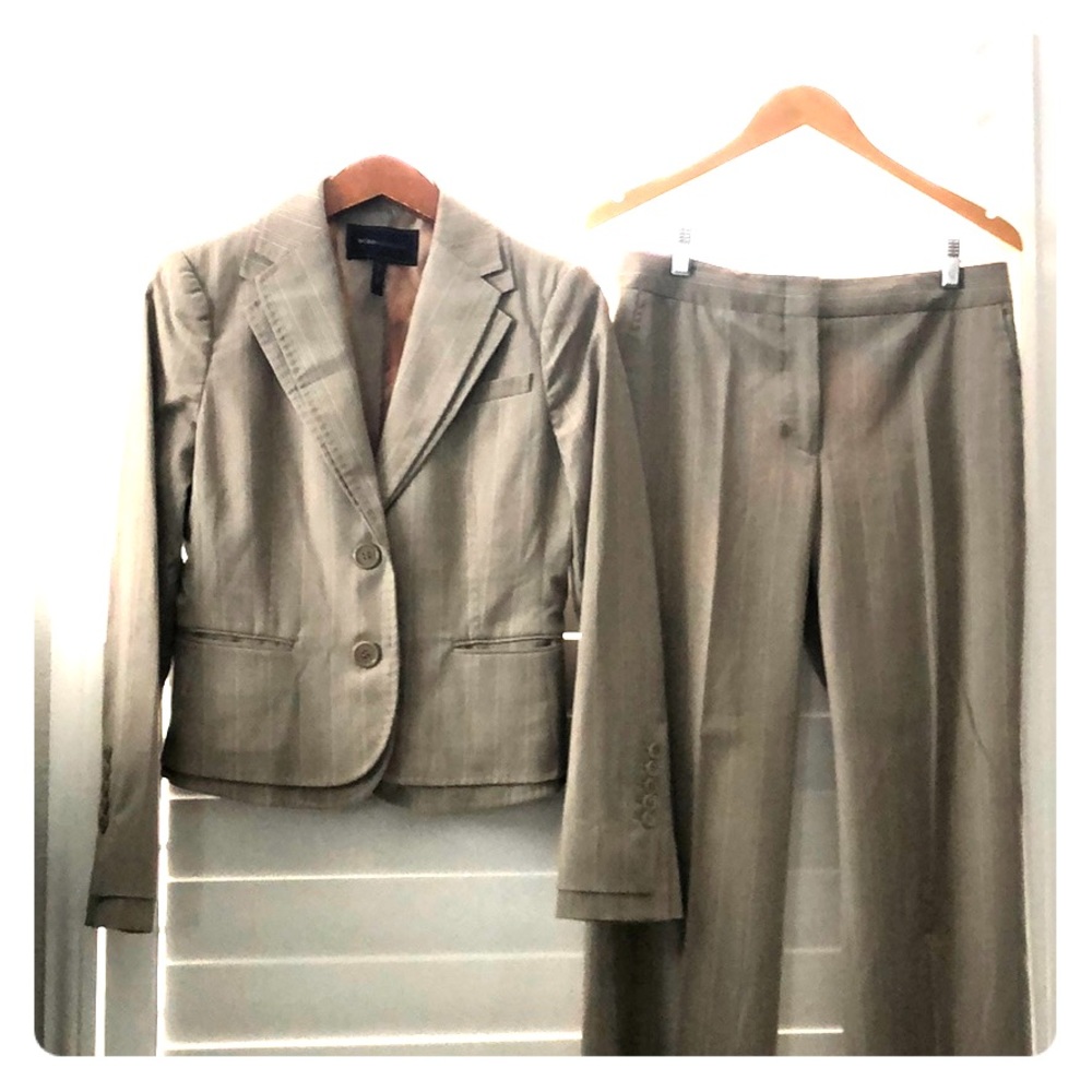 BCBG MaxAzria Tan Striped Suit